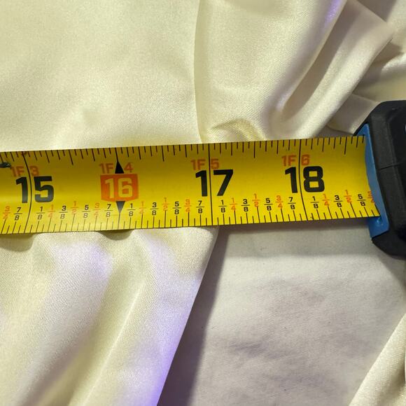 INTEMPO OFF WHITE SATIN SHIRTWAIST DRESS SIZE XS **NWT** - Picture 6 of 7